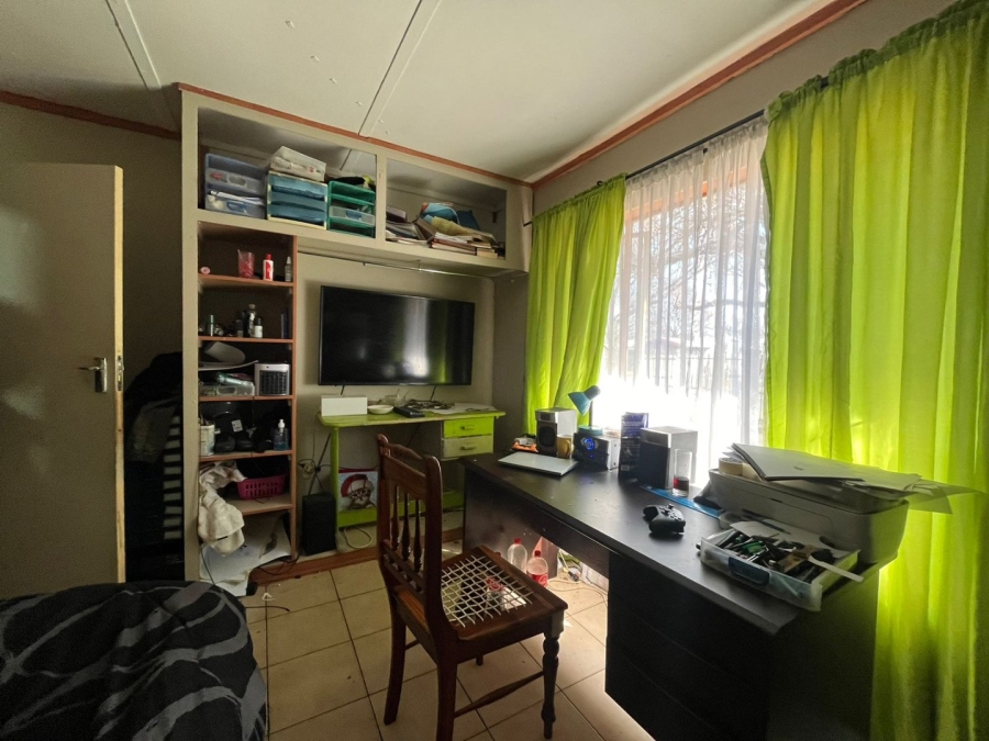 4 Bedroom Property for Sale in Brandwag Free State